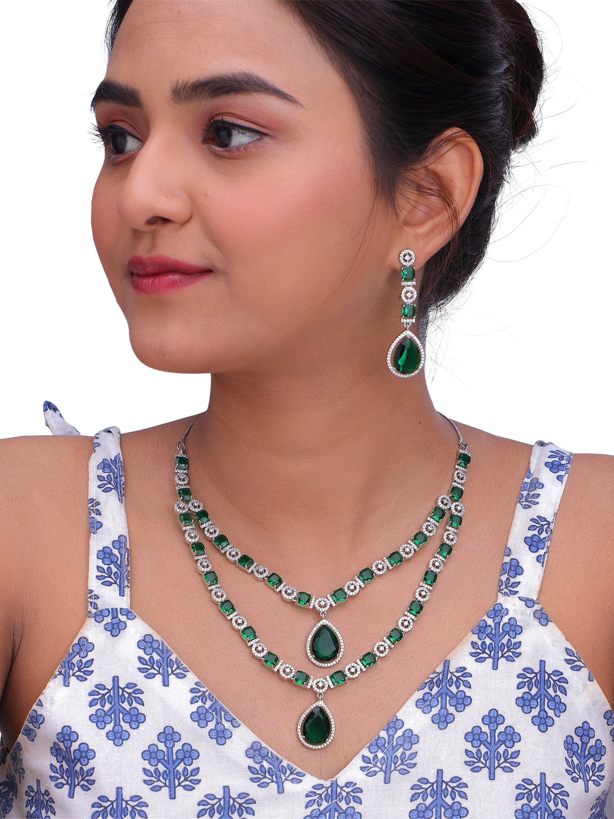Elegant Double Layer Teardrop Necklace and Earring Set for Special Occasion.