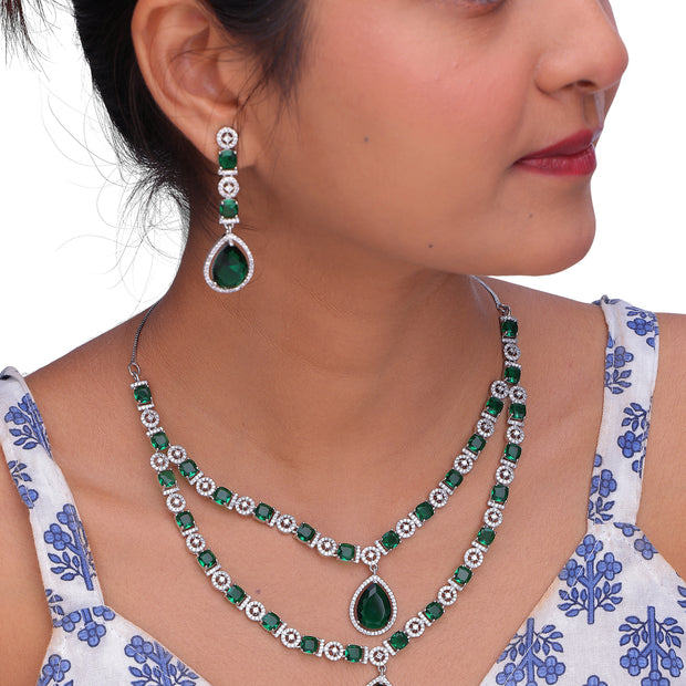 Elegant Double Layer Teardrop Necklace and Earring Set for Special Occasion.