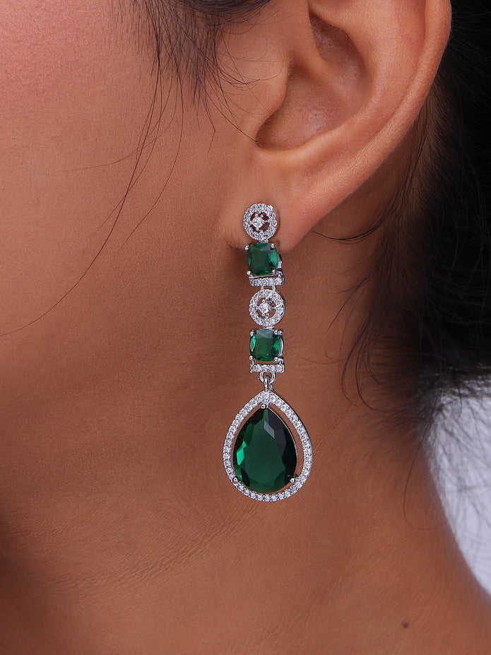 Elegant Double Layer Teardrop Necklace and Earring Set for Special Occasion.