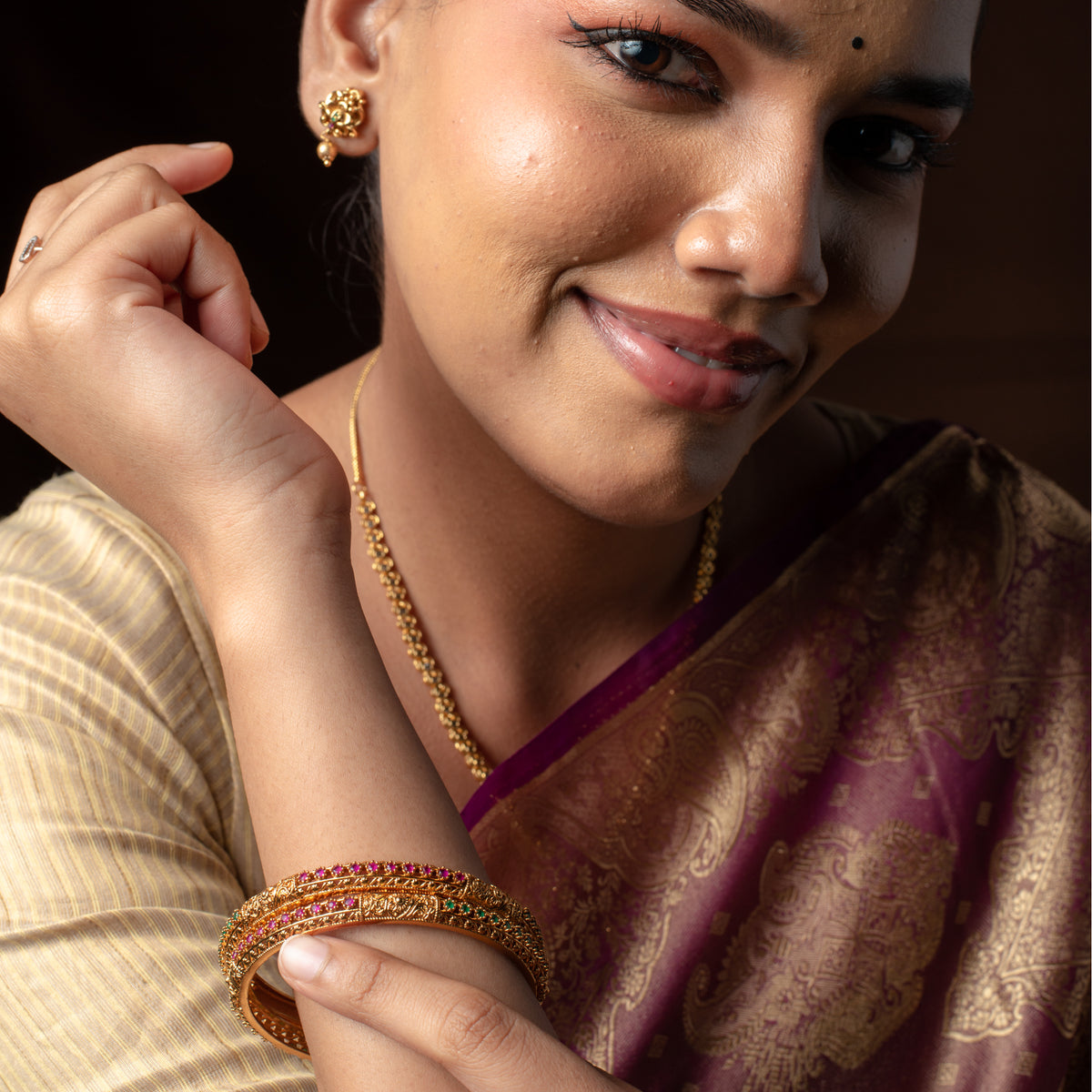 Manikya Charm Bangle Set