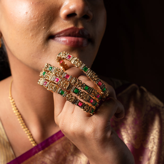 Lakshmi Ratnarang Bangles Set