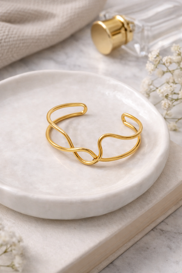 Eclatvika Stainless Steel Gold Plated Daily Wear Bracelet (Free Size)