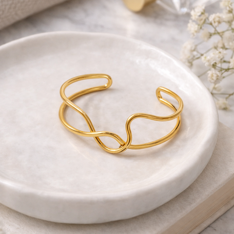 Eclatvika Stainless Steel Gold Plated Daily Wear Bracelet (Free Size)