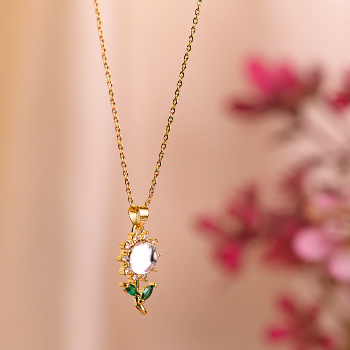 Elegant Gold-Plated Floral Pendant Necklace for Women