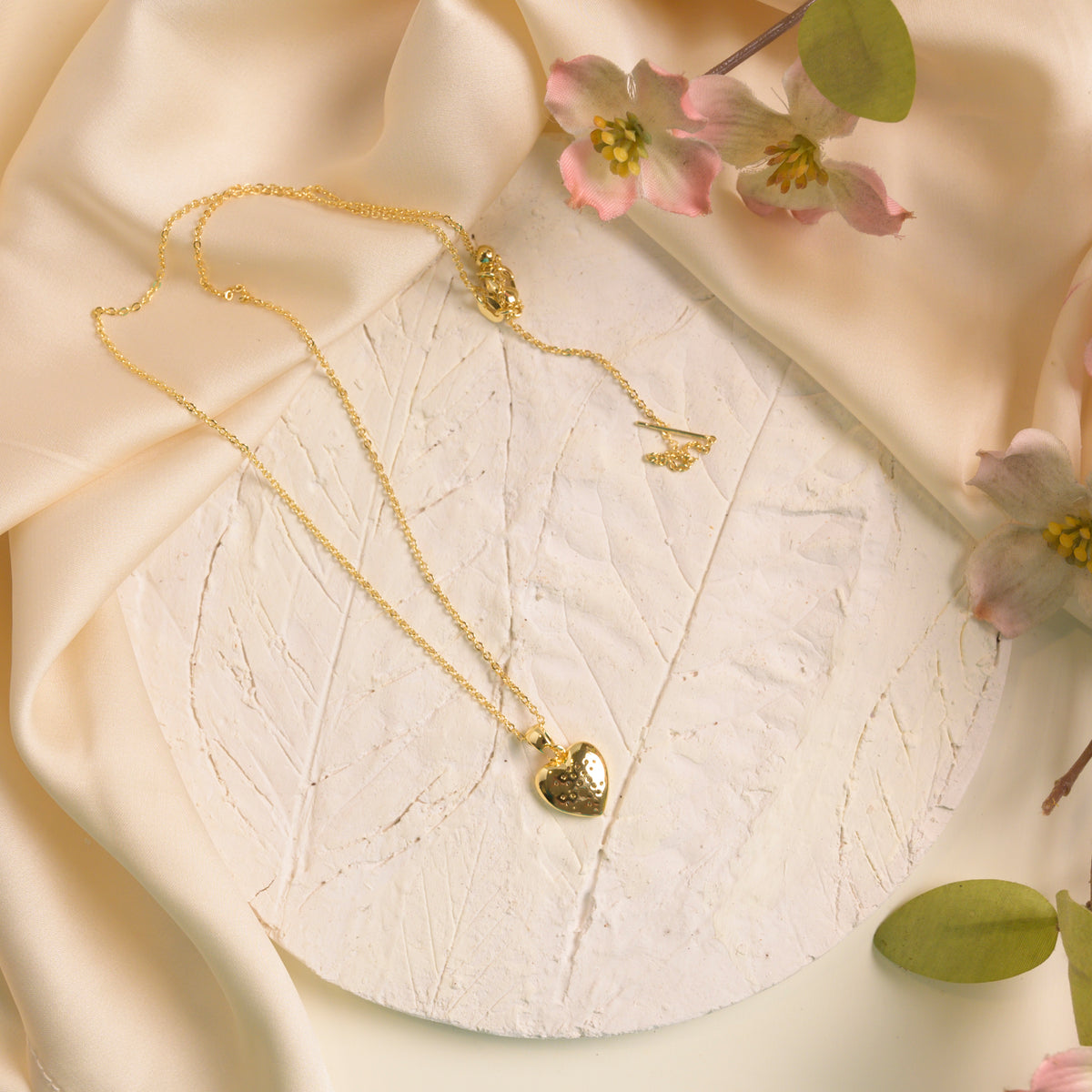 Elegant Gold-Tone Heart Pendant Necklace for Women