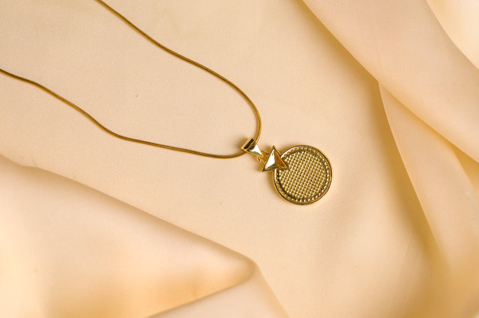 Round Coin Pendant Necklace