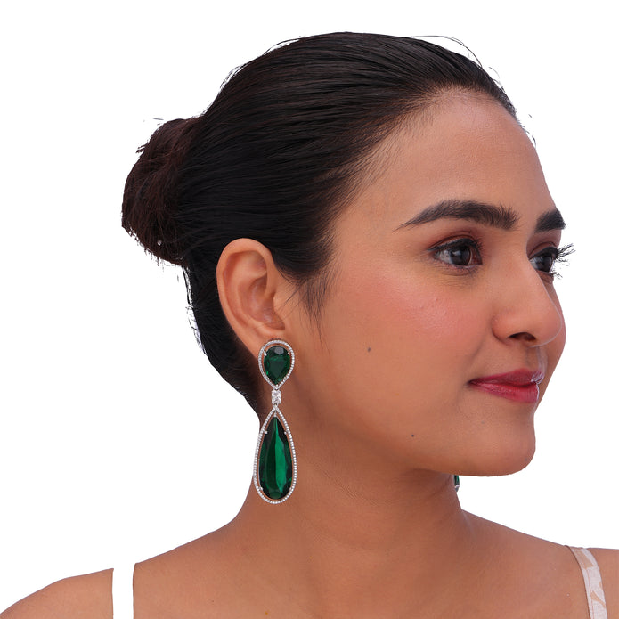 Emerald Teardrop Dangle Earing