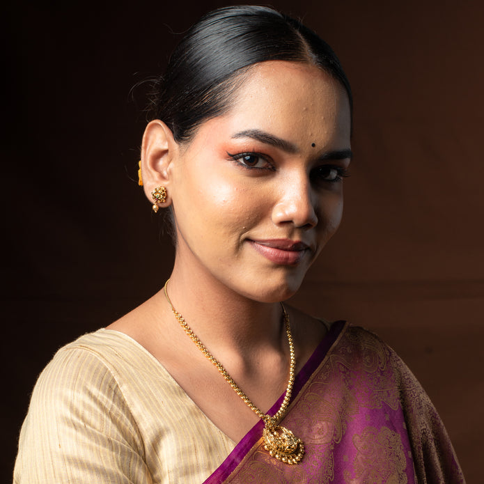 Lakshmi Vritta Necklace Set