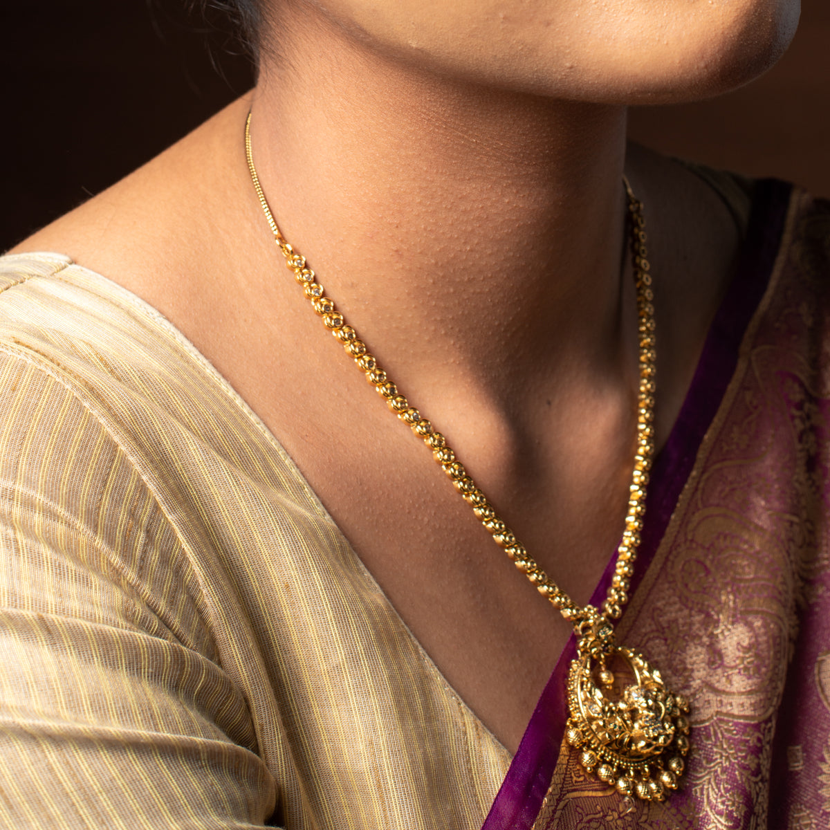Lakshmi Vritta Necklace Set